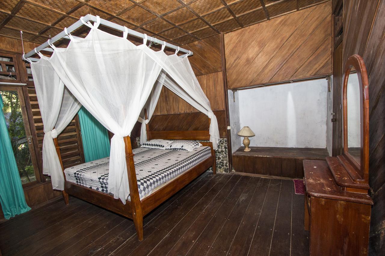 Kadidiri Paradise Batudaka Bilik gambar