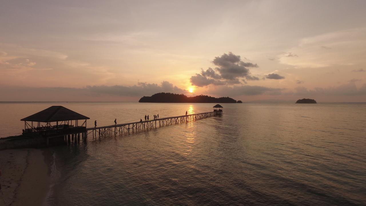Kadidiri Paradise Batudaka Luaran gambar
